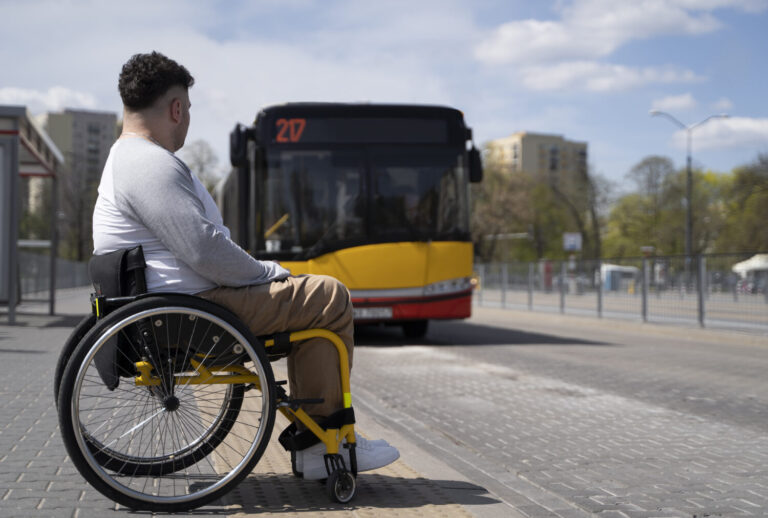 A13 – Mejora de la seguridad y accesibilidad del espacio público